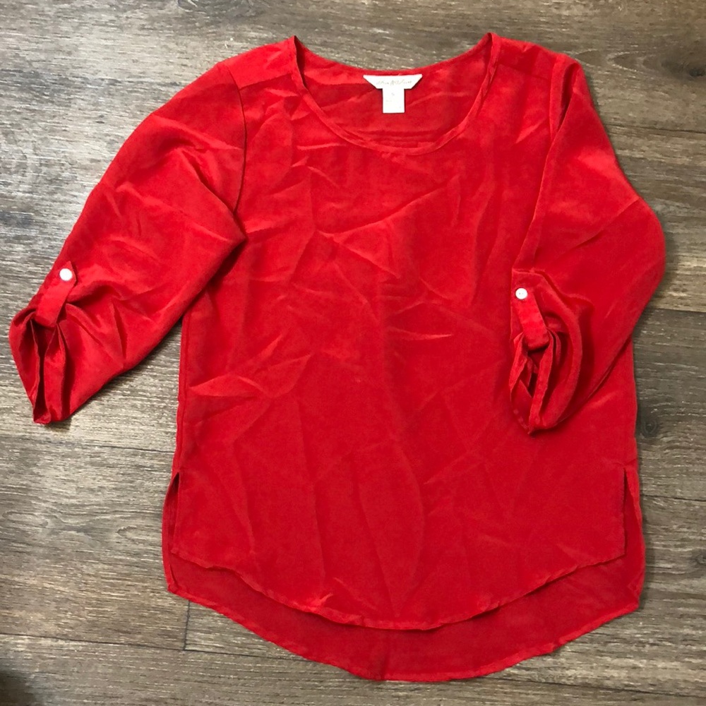 Red 3/4 sleeve blouse